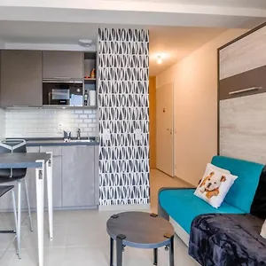 Studio Classified 2 Stars With Tennis Court And Near The Appartement